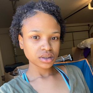 Meet your Posher, Malika